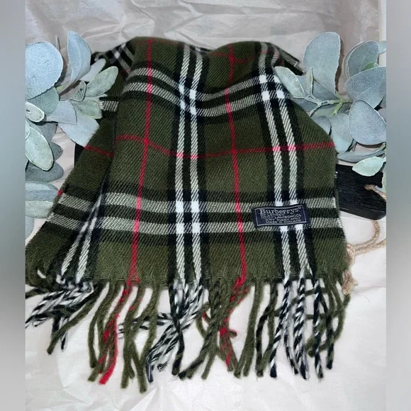 MINT Vintage Burberrys of London Lambswool Scarf Olive Green Nova Check - Picture 3 of 9